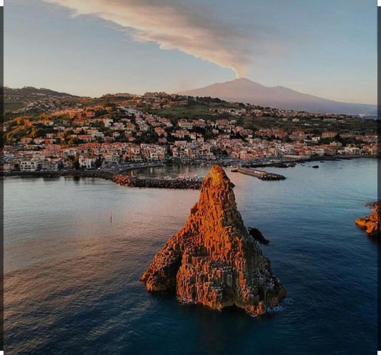 Cbh Sicitaly Group Bed & Breakfast Aci Castello Exterior foto